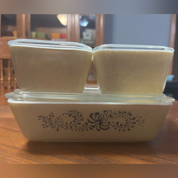 Pyrex Homestead Fridgie Set - Picture 3 of 9